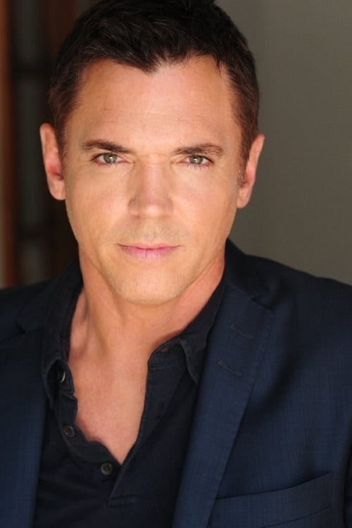 Nicholas Lea